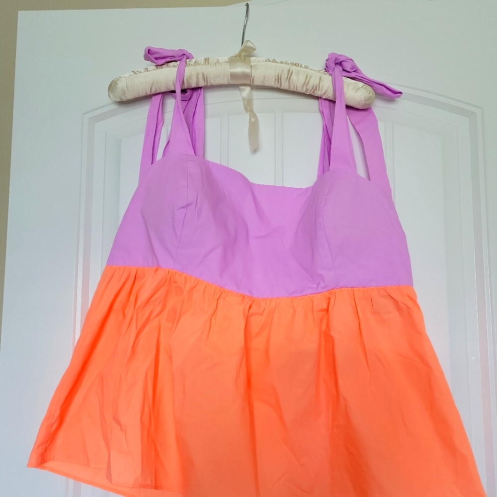 Two color Lily sun top!